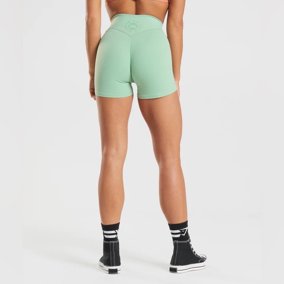 Gymshark KK fit shorts - Picture 2 of 4